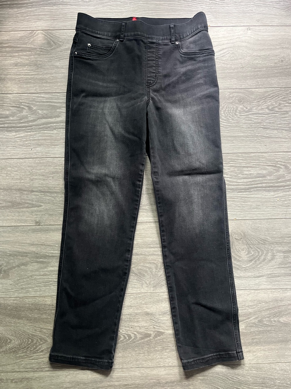 Spanx Black Pull On Straight Leg Cropped Casual Faded Denim Stretch Jeans Size M